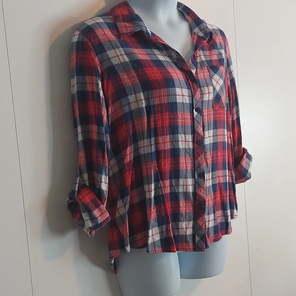 Market & Spruce Julianne red/ blue Plaid Button Up Flannel Top L Roll tab - Picture 2 of 3
